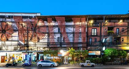The 8 Factory Hostel Phitsanulok