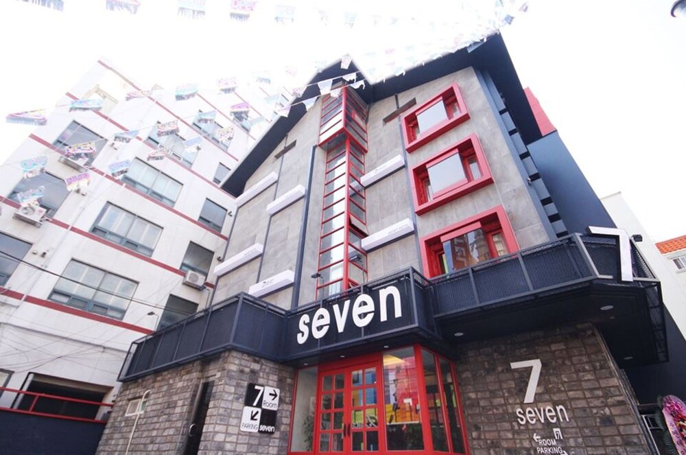  Seven Motel Songjeong in Busan | Hotel Rates & Reviews in Orbitz