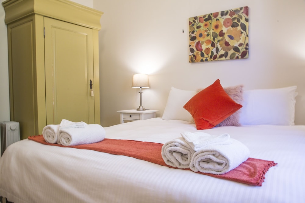Mataro Cottage
