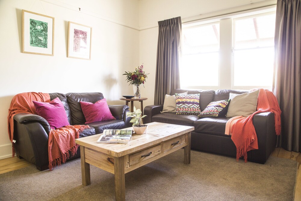 Mataro Cottage