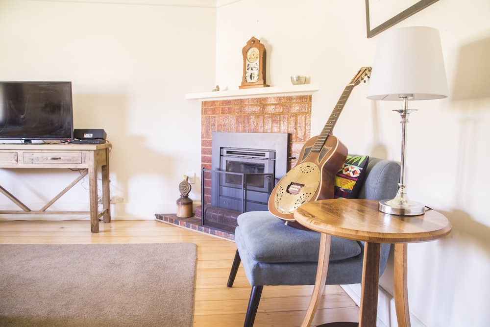 Mataro Cottage