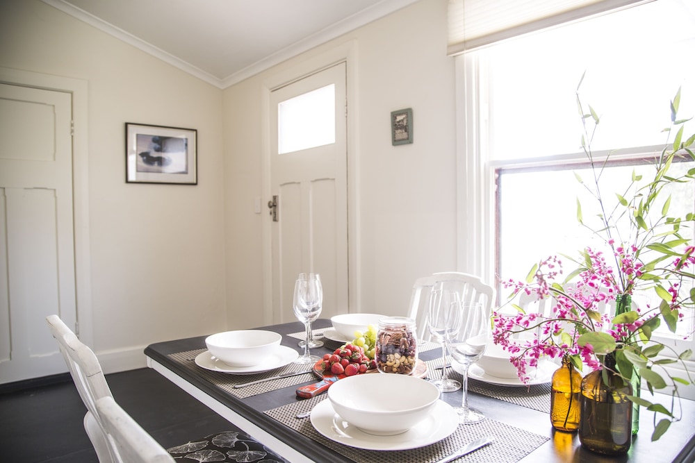 Mataro Cottage