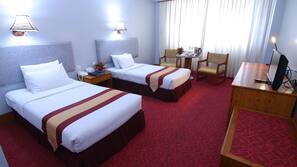 Minibar, desk, free WiFi, linens