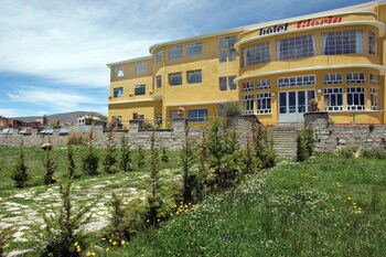 Hotel Gloria Copacabana Hostel Deals Reviews La Paz - 