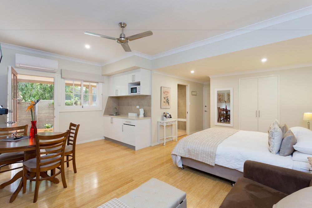 Chapel Woods Bed and Breakfast in Brisbane, Australia