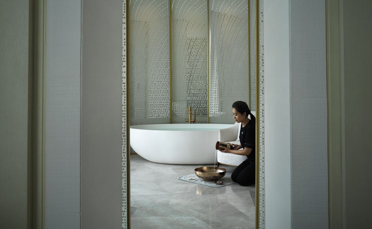 Shangri-La Al Husn, Muscat
