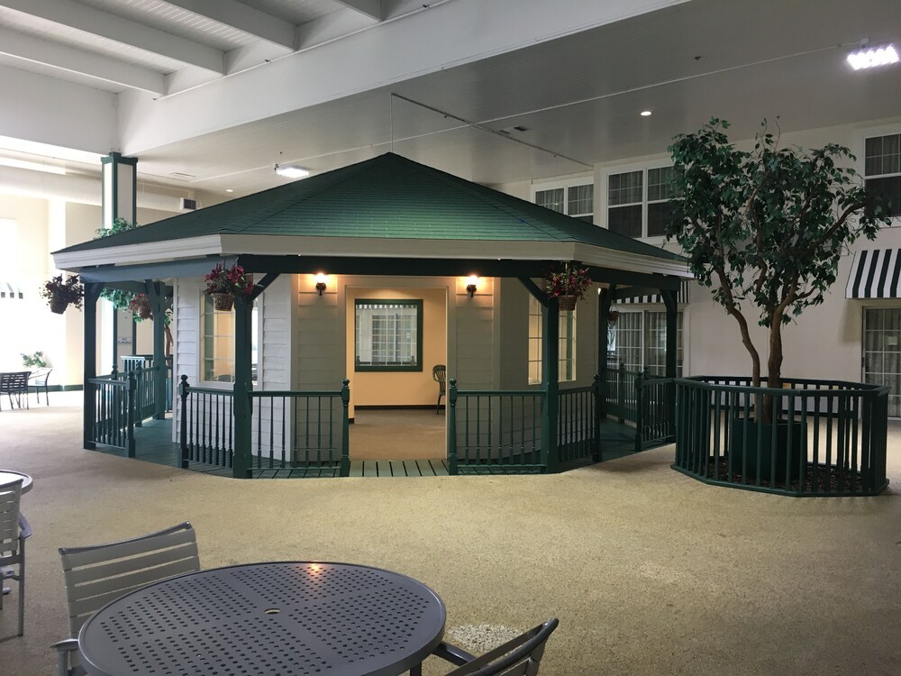 Grand Hinckley Inn in Hinckley Best Rates & Deals on Orbitz