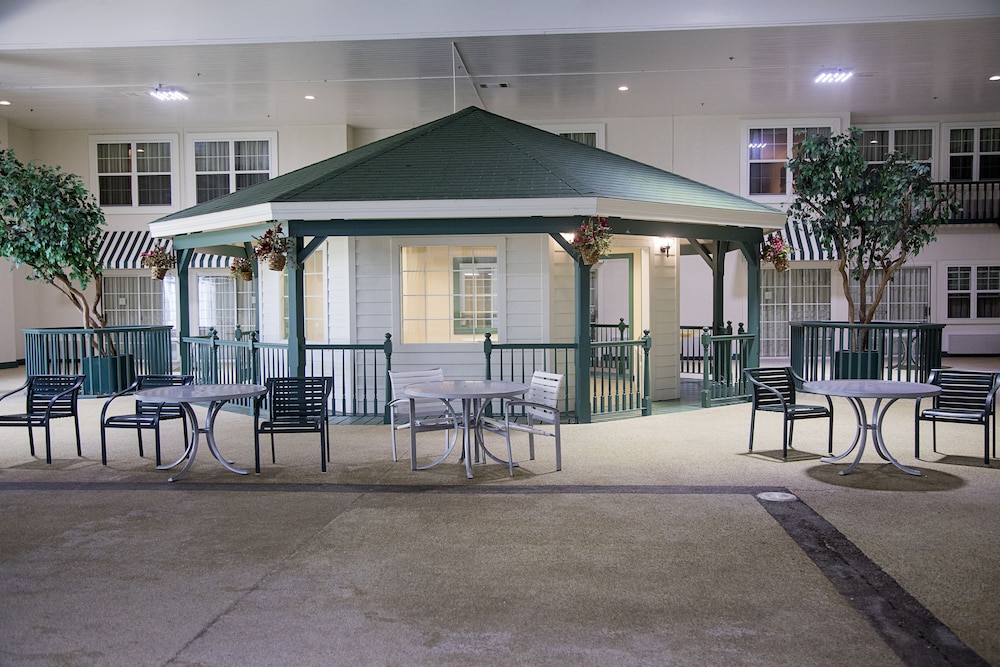 Grand Hinckley Inn in Hinckley Best Rates & Deals on Orbitz