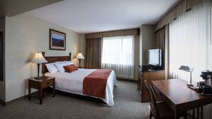 Pillowtop beds, desk, free cribs/infant beds, free WiFi