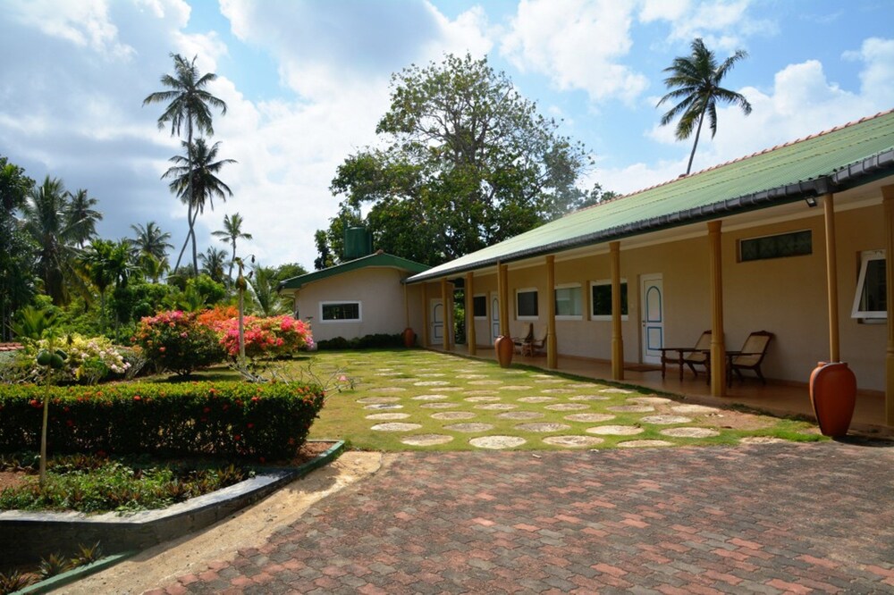 Hilltop Boosa in Southern Province | Best Rates & Deals on Orbitz