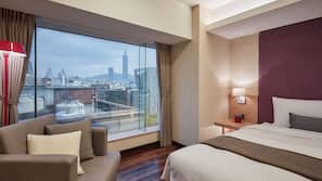 Premium bedding, down duvet, pillow top beds, in-room safe