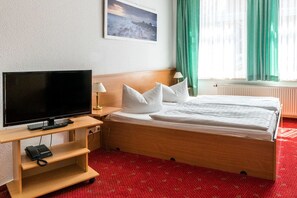 Desk, cribs/infant beds, rollaway beds, free WiFi