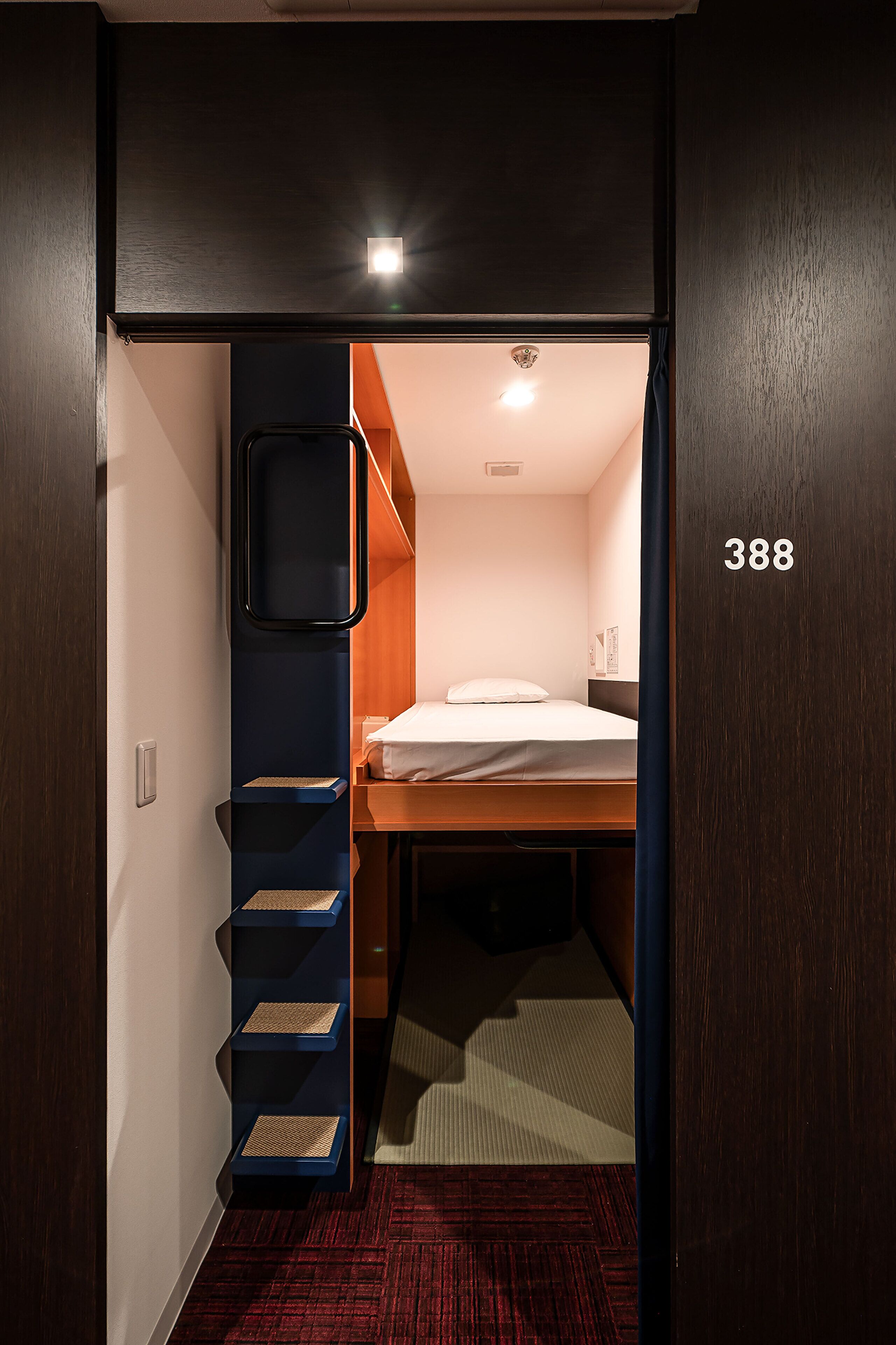 カプセルプラス横浜 横浜 口コミ 宿泊料金 予約 エクスペディア