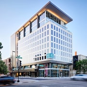 Top Hotels In Middleton Wi From 66 Expedia