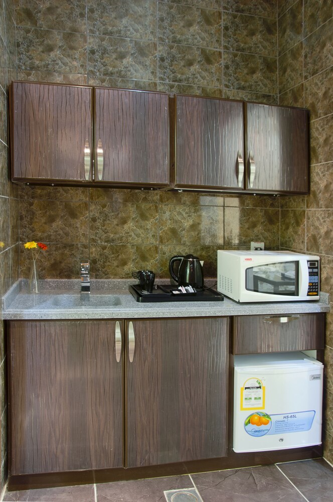 Al Farhan Hotel Suites Ishbilia Riyadh Sau Best Price - 