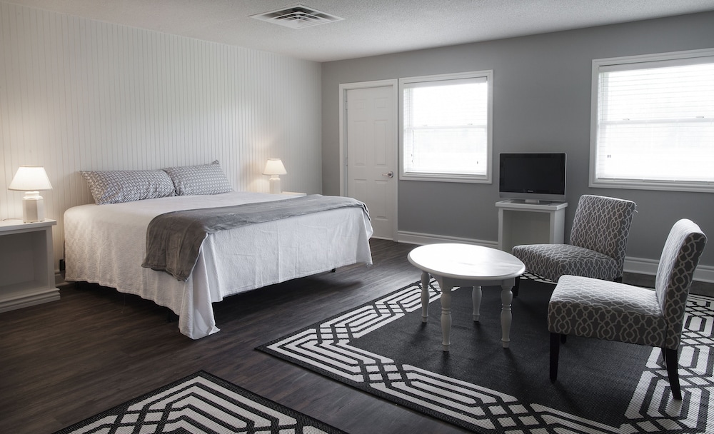 The Ashwood in Bayfield, United States