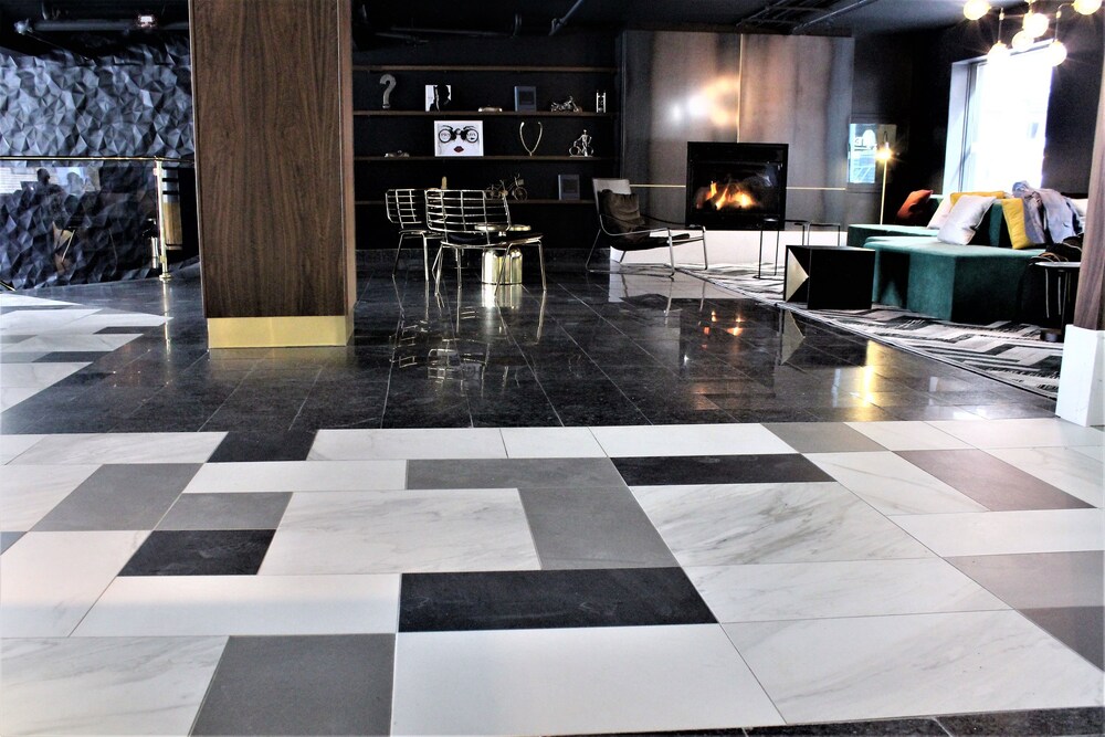Empire Suites Hotel Montreal Empire Suites Hotel Montreal