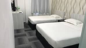 In-room safe, desk, iron/ironing board, free WiFi