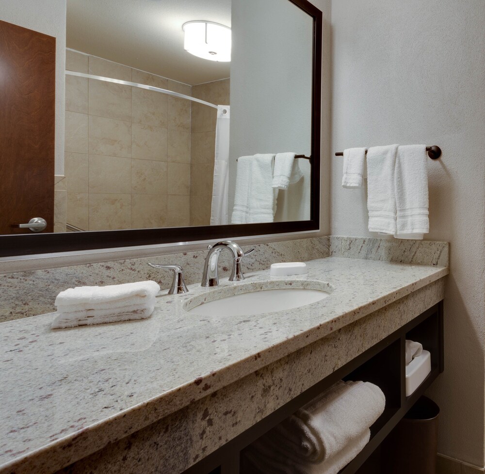 Drury Plaza Hotel Cape Girardeau Conference Center in Cape Girardeau