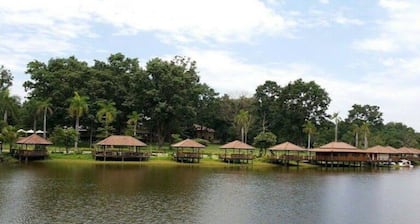 Fahluang Resort