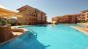 Seasonal outdoor pool