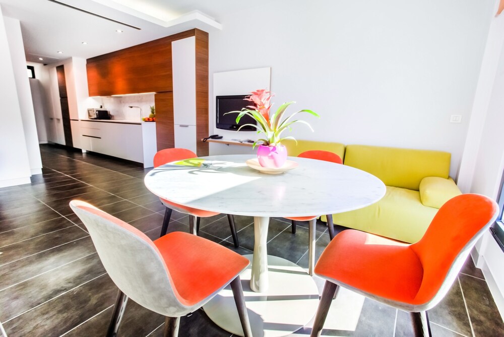 Cosmo Apartments Sants