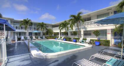 May-Dee Suites