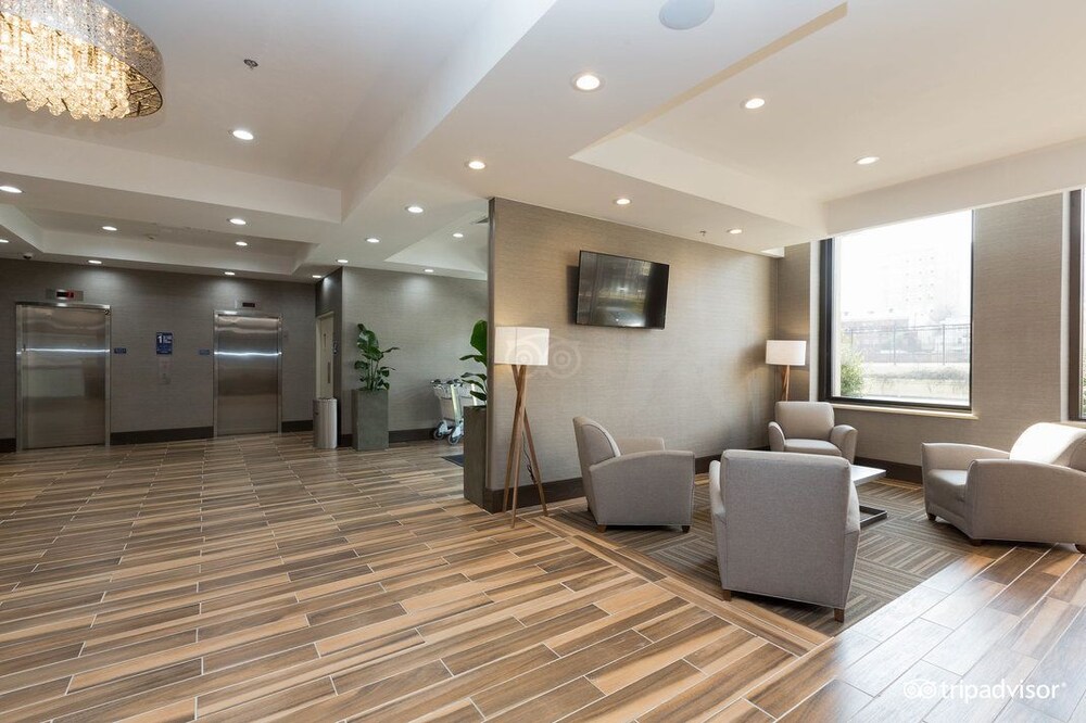 Best Western Plus Philadelphia Convention Center Hotel 2018 Room Philadelphia Convention Center Hotel 2 5 Out Of 0 City View Featured Image Lobby