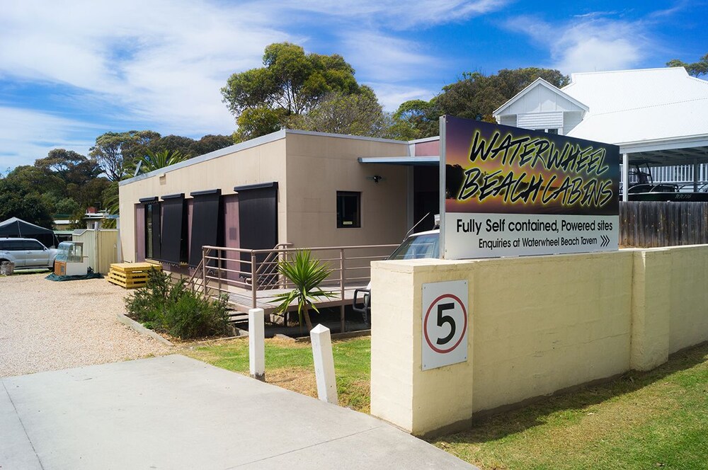The Waterwheel Beach Cabins - Caravan Park