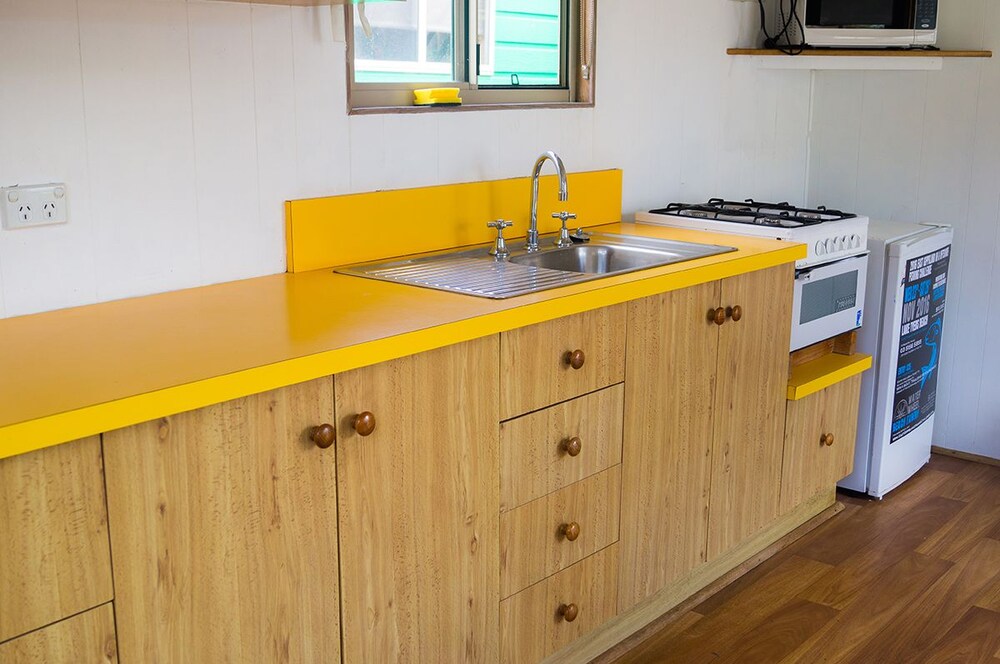 The Waterwheel Beach Cabins - Caravan Park
