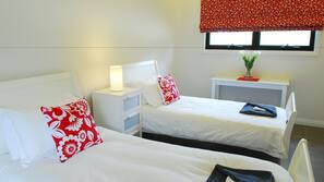5 bedrooms, desk, iron/ironing board, free WiFi