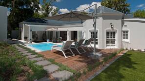 Piscina all'aperto