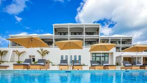 2 outdoor pools, cabanas (surcharge), pool umbrellas