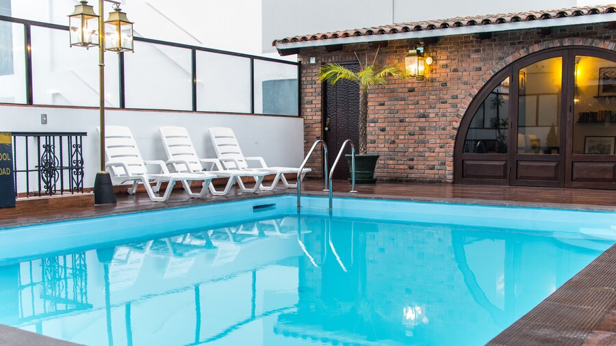 Apart Hotel El Doral
