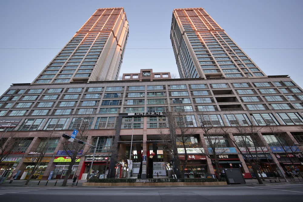 Brownstone Seoul Station in Seoul Best Rates & Deals on Orbitz