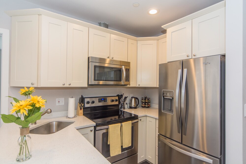 Bos004 2 Bedroom Apartment By Senstay Boston