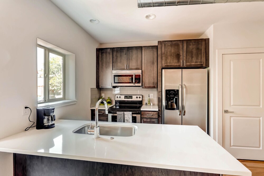 2 bedroom apartments in denver apartment bedrooms view guestroom d024 bedroom apartment by senstay denver usa aarp travel center 2 bedroom apartments in denver apartment bedrooms view guestroom d024 bedroom apartment by senstay denver usa aarp travel center
