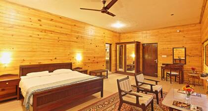 Cedar Lodge by Aahma