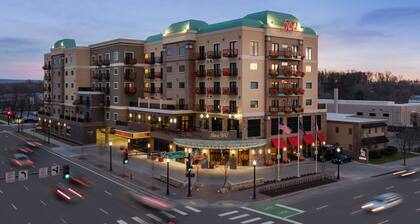 Inn at 500 Capitol