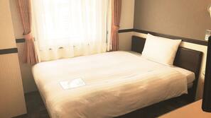 In-room safe, desk, laptop workspace, free WiFi