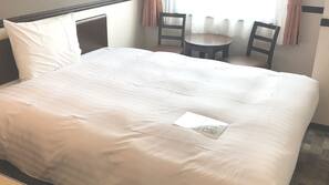In-room safe, desk, laptop workspace, free WiFi