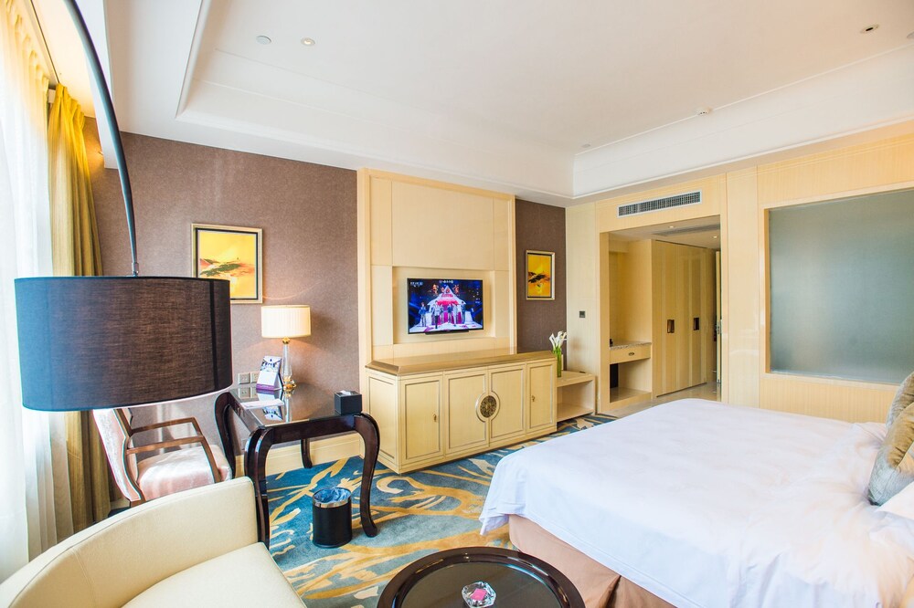 白山涵月楼酒店