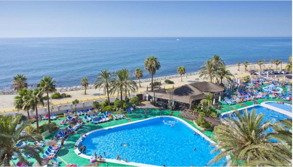 Waterfront Sunset Beach Apartment Benalmadena 2018 Reviews Hotel Outdoor Pool