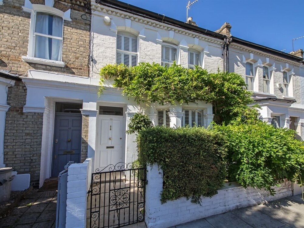 Hotels Near Penwith Road Merton Road 22 Navitime Transit - 