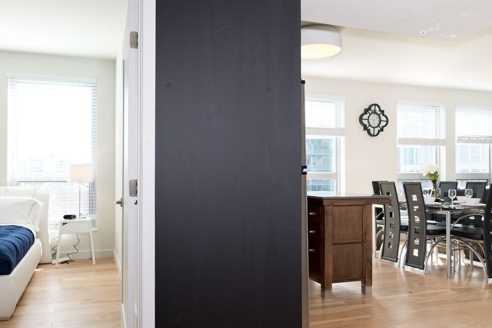 Heaven on Baltimore Downtown Fully Furnished Apartments in Baltimore