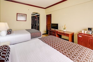 Standard Double Room | In-room safe, desk, iron/ironing board, free cribs/infant beds
