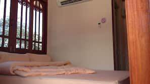 Minibar, rollaway beds, free WiFi