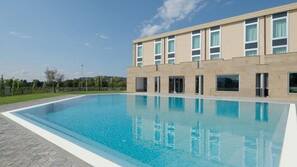 Piscina all'aperto