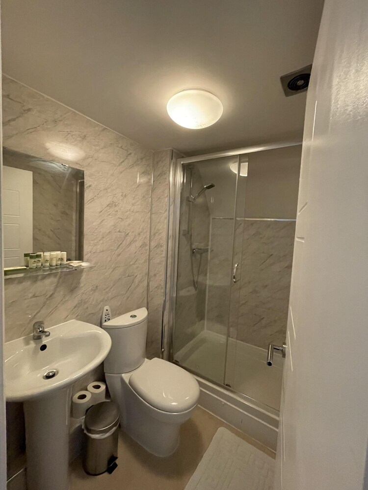 Photo - Milverton Hotel