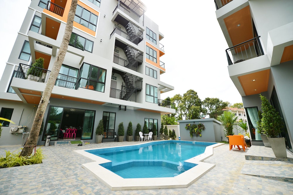 The Lucky Beach Ao Nang In Krabi Province Hotel Rates Reviews On Featured Image